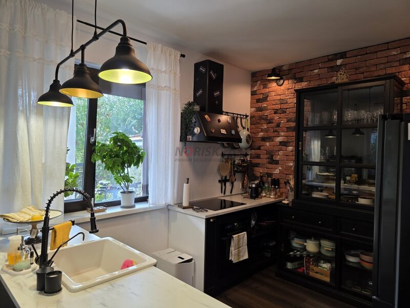 Casa inteligenta, sustenabila si eleganta, refugiul unui designer